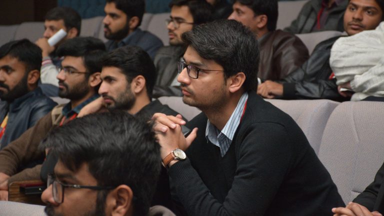 USPCASE engineering students attend a virtual seminar in Pakistan.